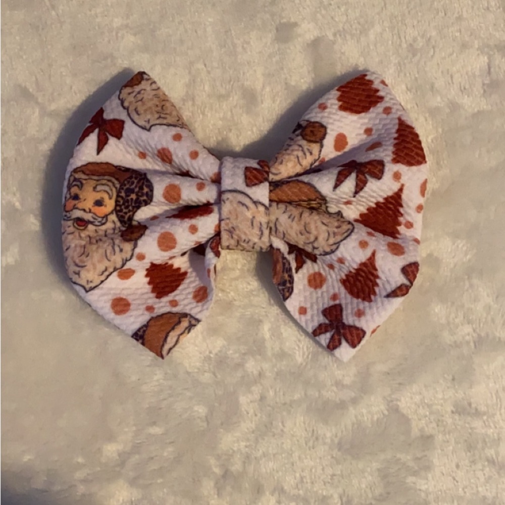 Clip on bows